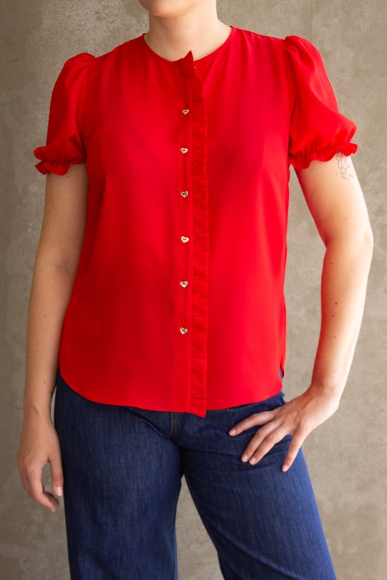 Short-sleeved blouse