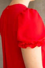 Short-sleeved blouse