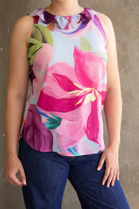Sleeveless top with ruffle