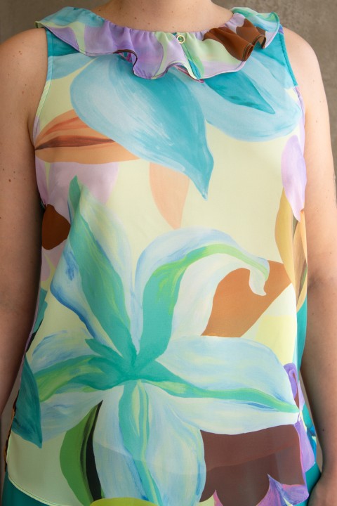 Top sem mangas com folho