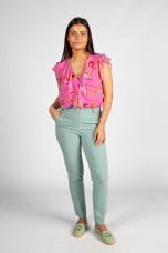 Short-sleeved blouse with ruffles