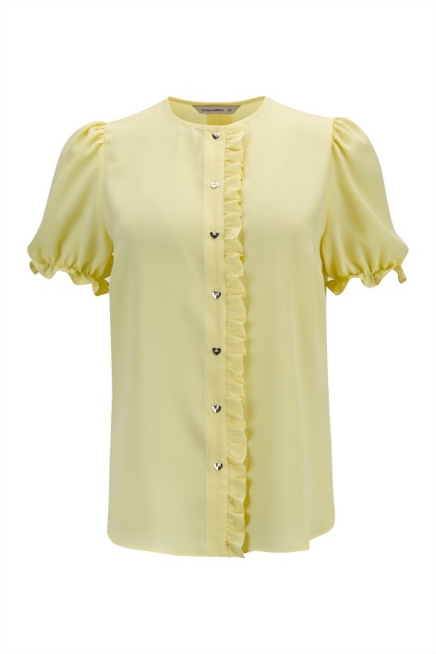 Short-sleeved blouse