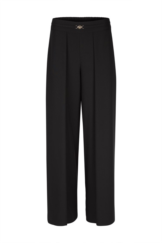 Pantalones con pliegues