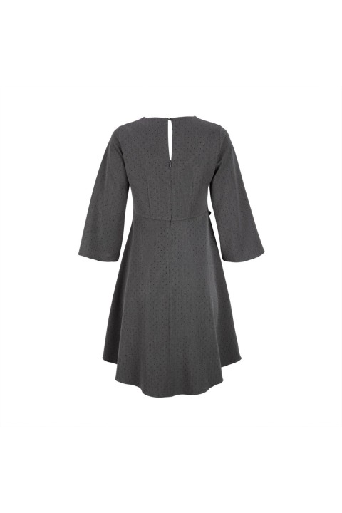 Vestido con corte evas