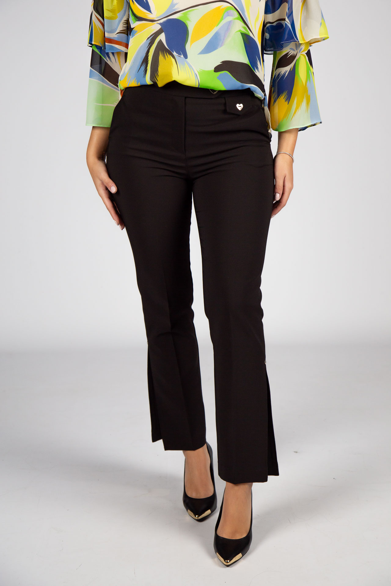 Pantalones con aberturas