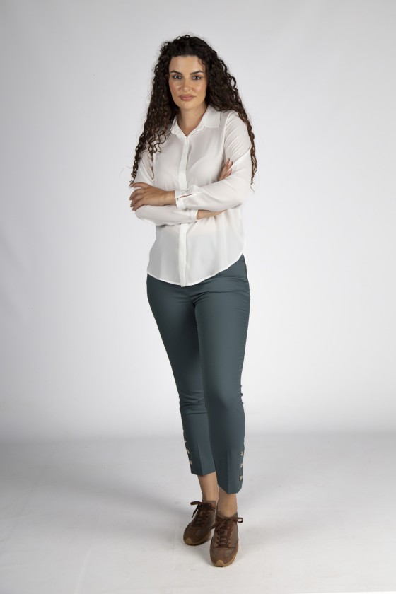Blusa de corte clásico