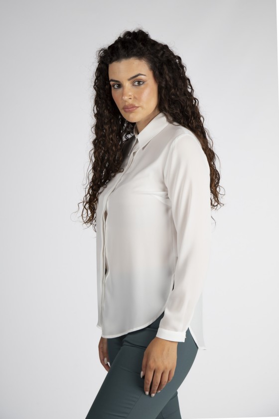 Blusa de corte clásico