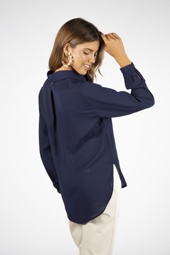 Blusa de corte clásico