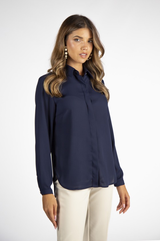 Classic cut blouse