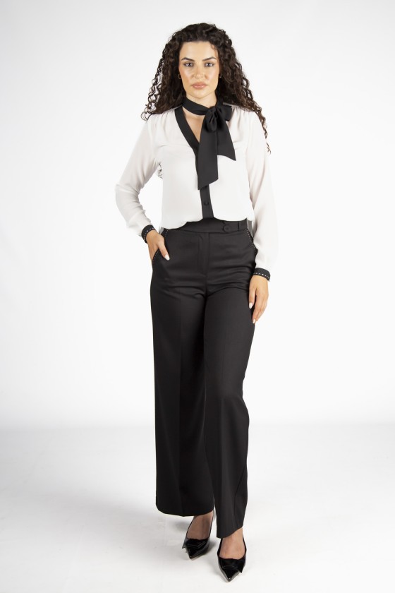 V-neck blouse with bow