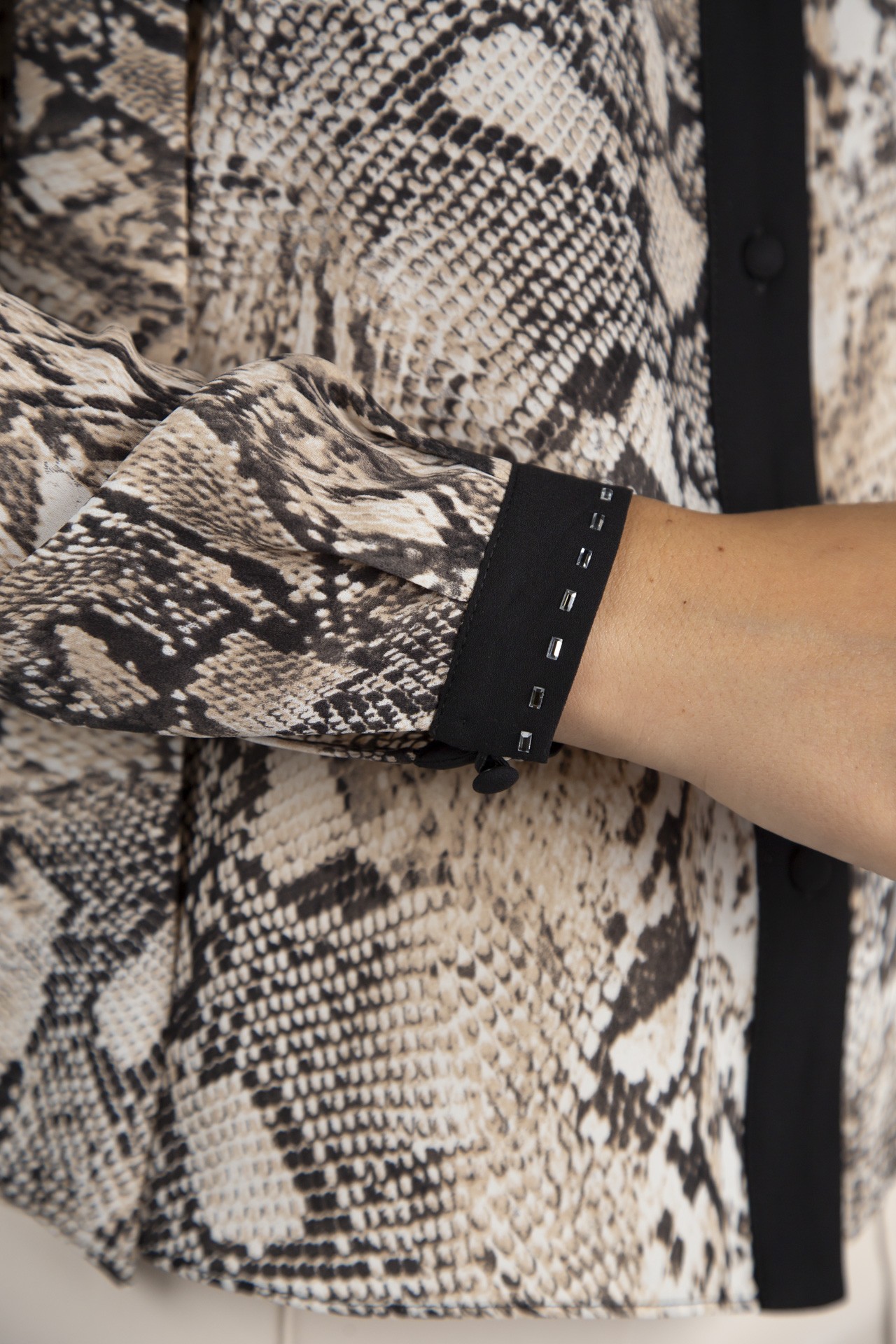 V-neck blouse with bow