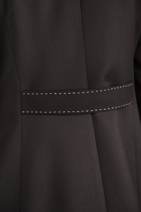 Chaqueta pespuntes en contraste Chaqueta pespuntes en contraste