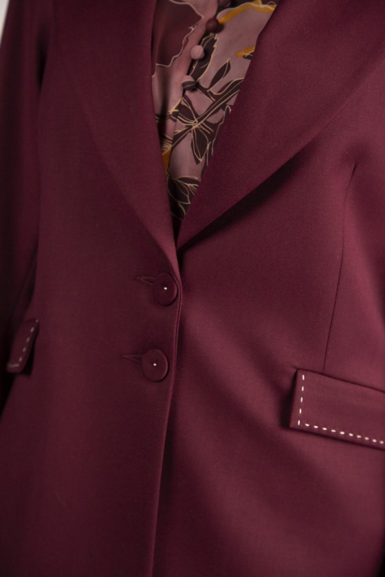 Blazer pespontos em contraste