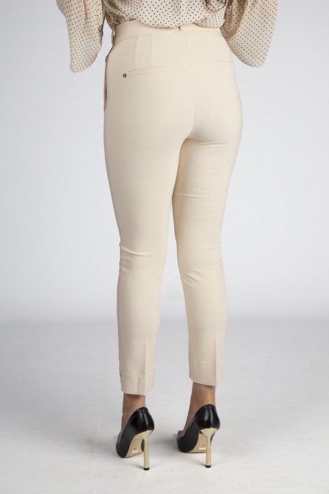 Pantalones clásicos Pantalones clásicos