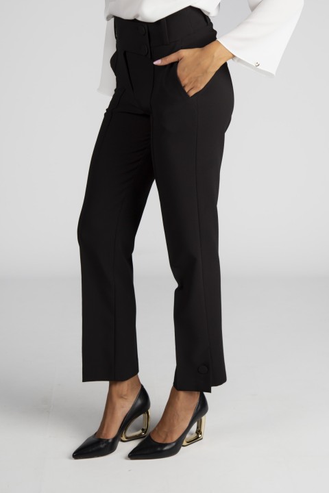 Pantalones con cinturilla asimétrica Pantalones con cinturilla asimétrica