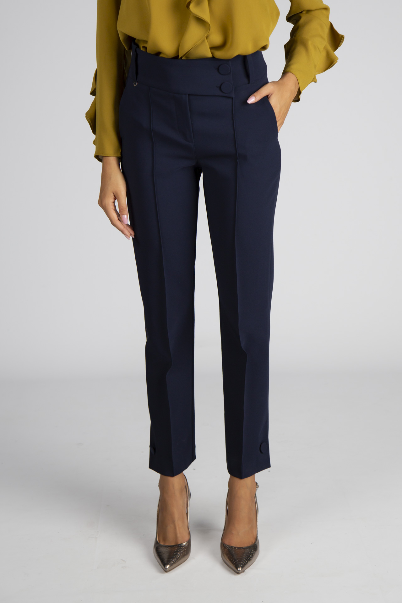 Asymmetrical waistband trousers