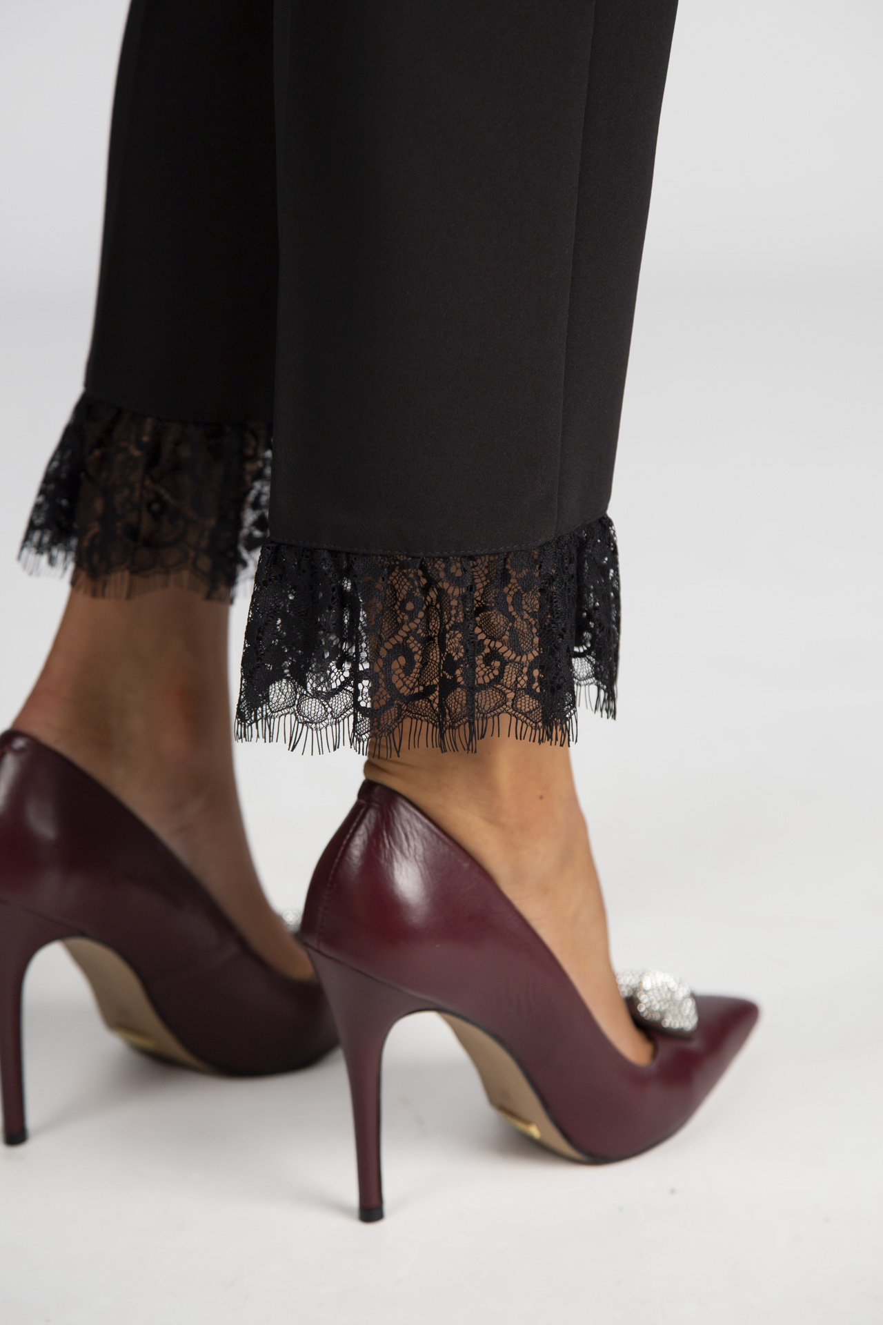 Trousers with lace detail