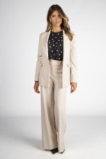 Trousers with contrasting topstitching detail