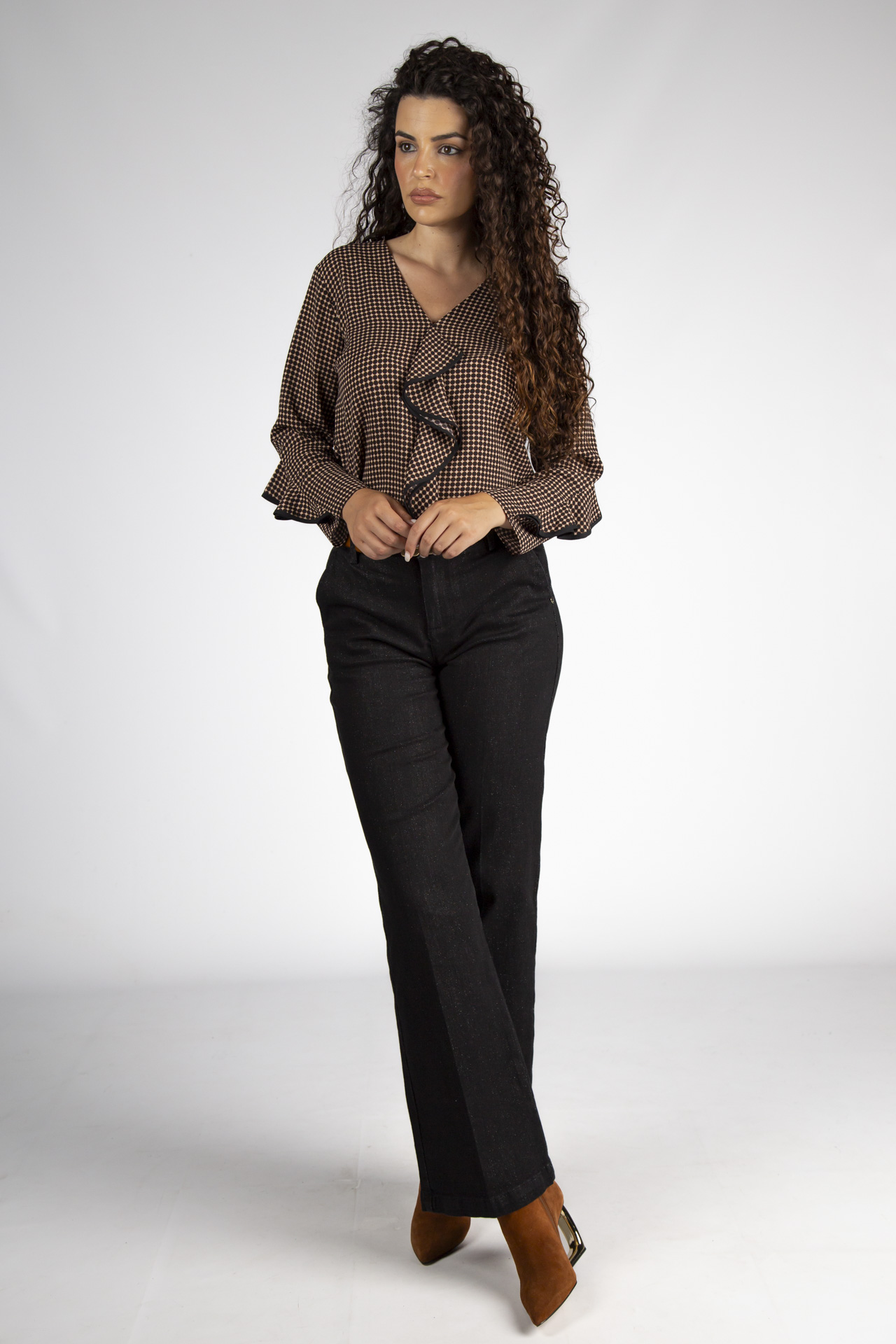 Wide-leg trousers with glitter