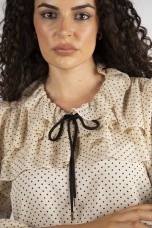 Blouse with 3-layer collar