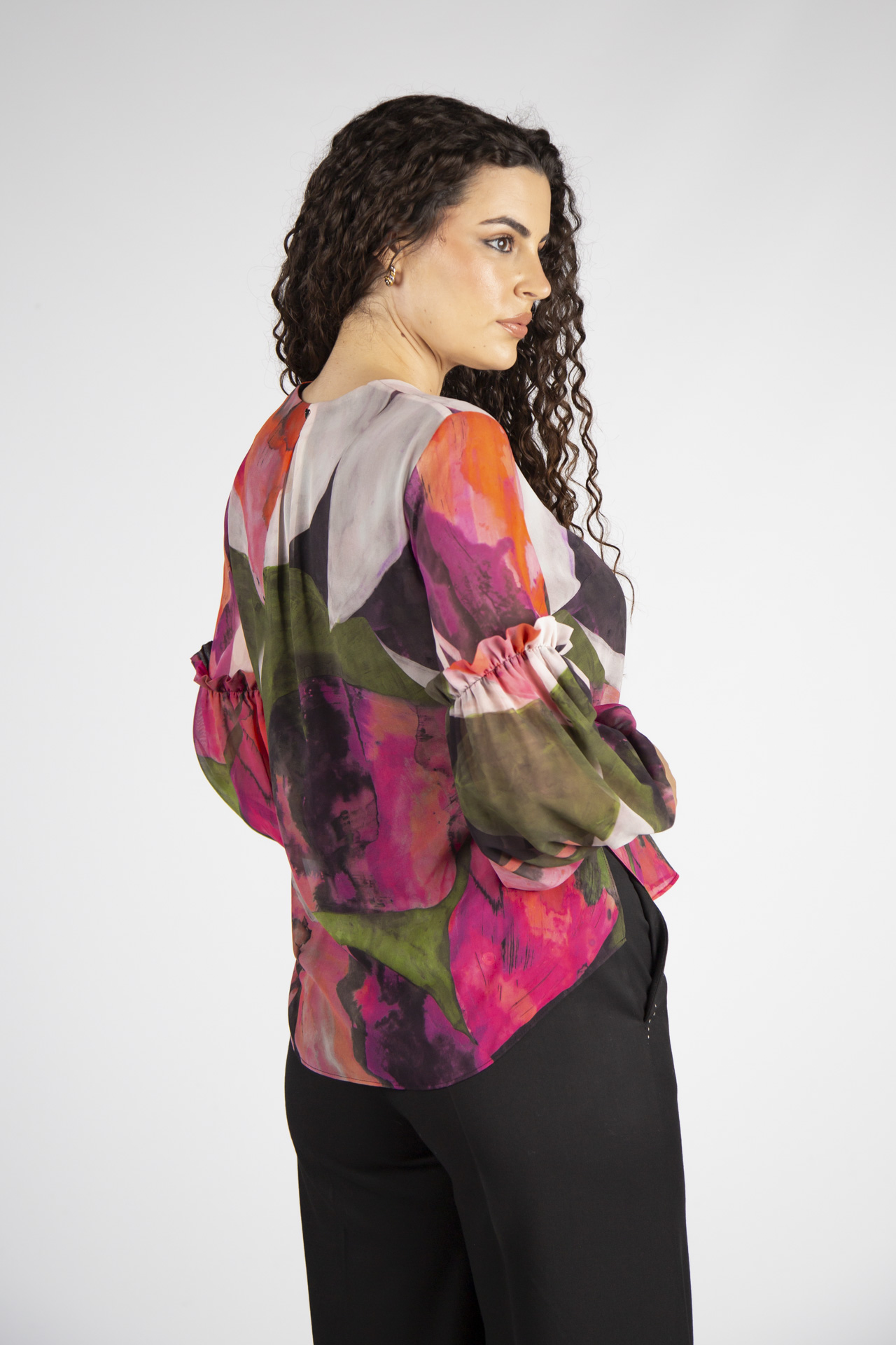 Balloon sleeve blouse