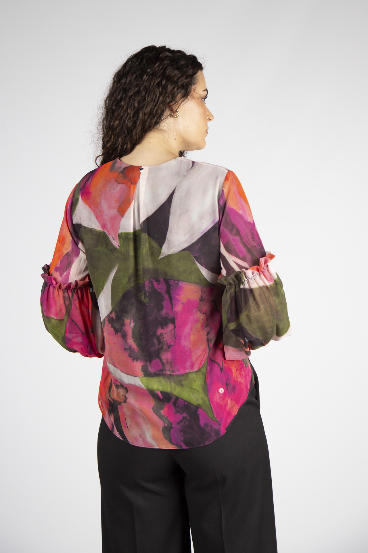 Balloon sleeve blouse