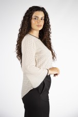 Blouse with front opening