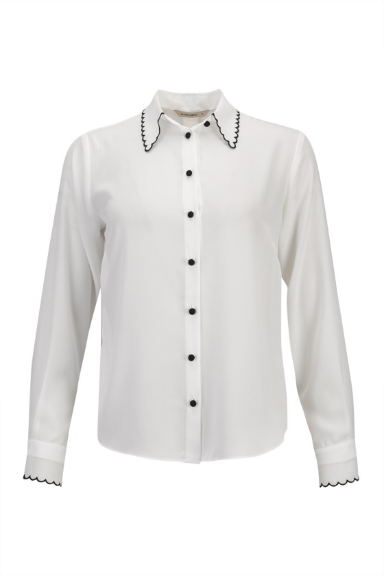 Blusa con contrastes