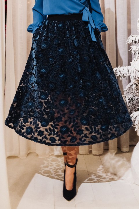 Falda midi