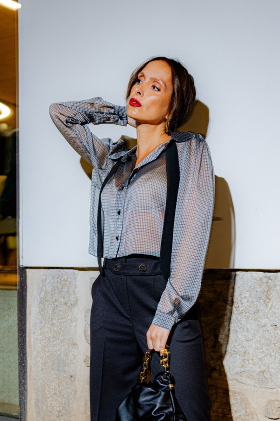 Blusa transparente a cuadros 