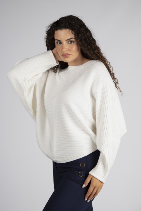 Wide-sleeved knitted jumper