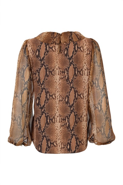 Blouse with 3-layer collar