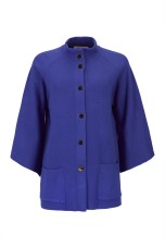 Knitted jacket with 6 metal buttons