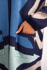 Geometric pattern knitted coat