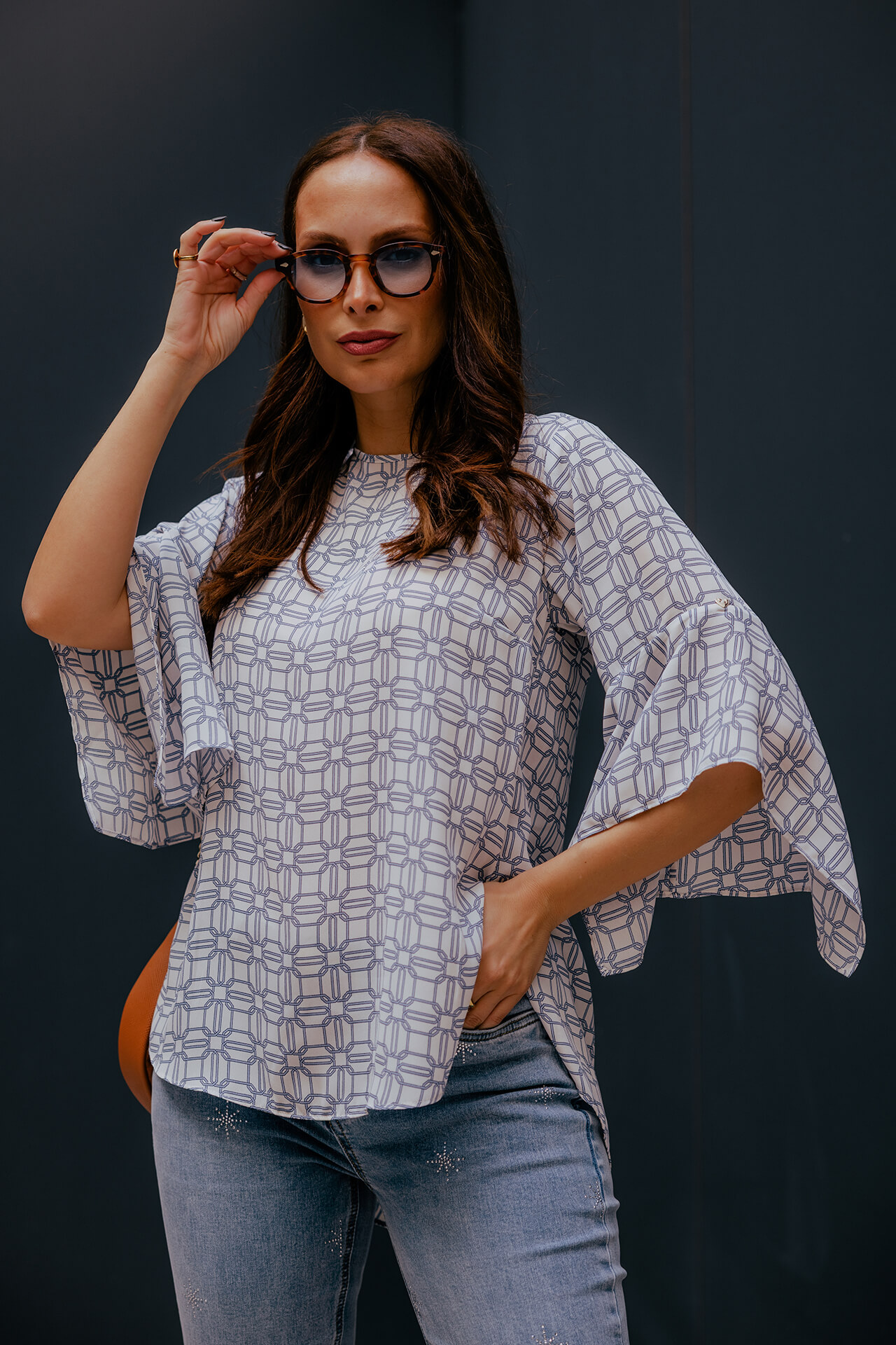 Blouse with back bow