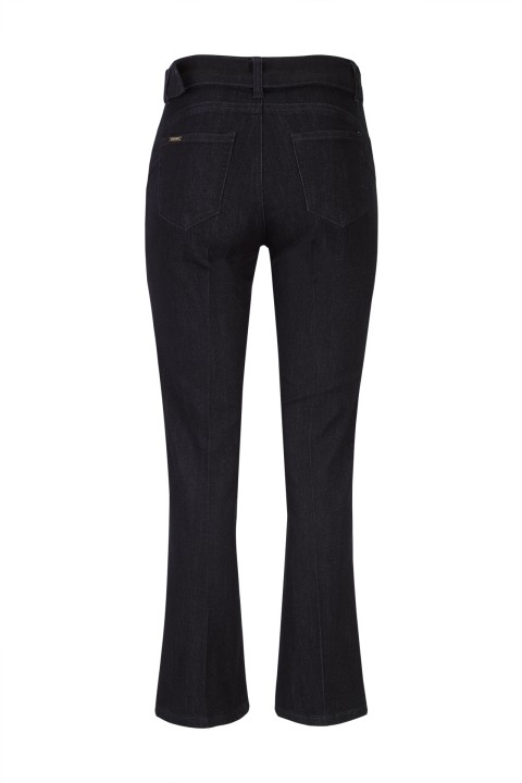 Pantalones vaqueros con cinturón Pantalones vaqueros con cinturón