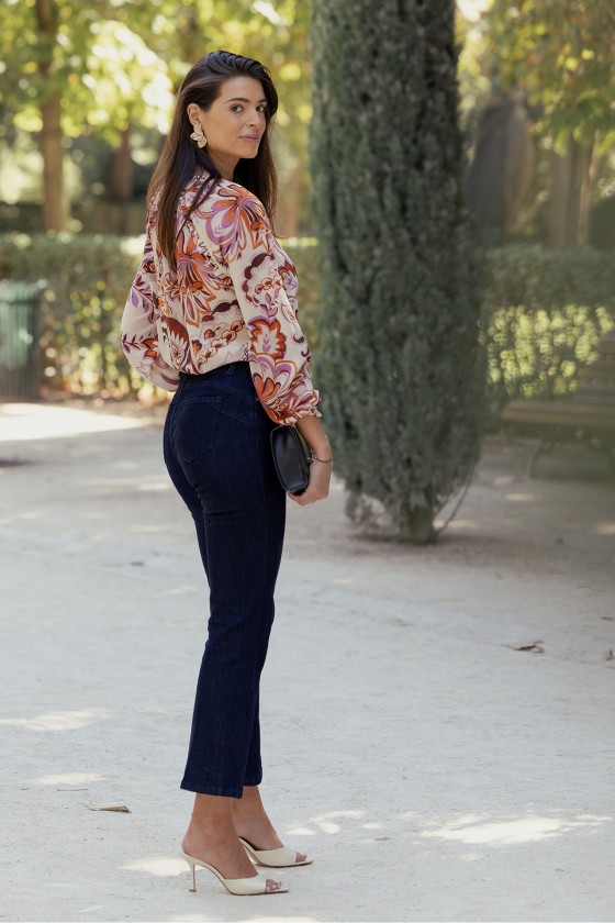 Pantalones vaqueros con cinturón