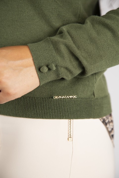 Cardigan with covered buttons