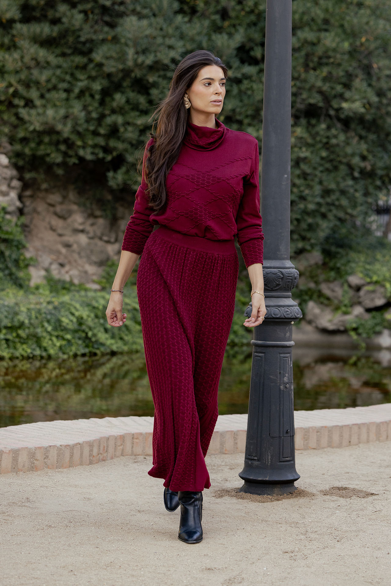 Long skirt with embossed pattern