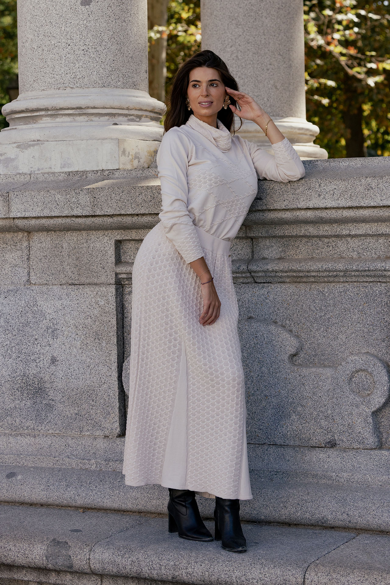 Long skirt with embossed pattern