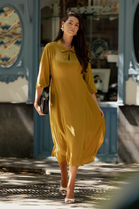 Vestido midi Vestido midi