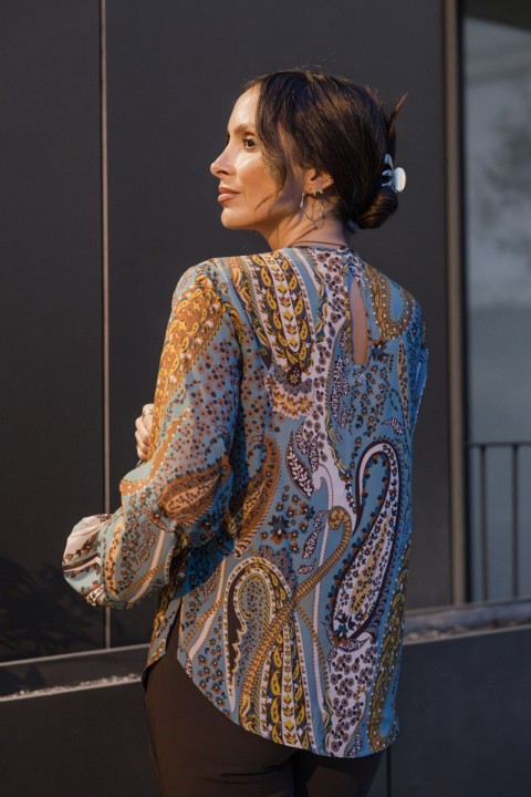 Blouse with front ruffles