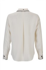 Shirt with contrasting details