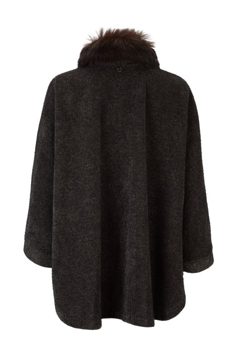 Poncho-style knitted coat Poncho-style knitted coat