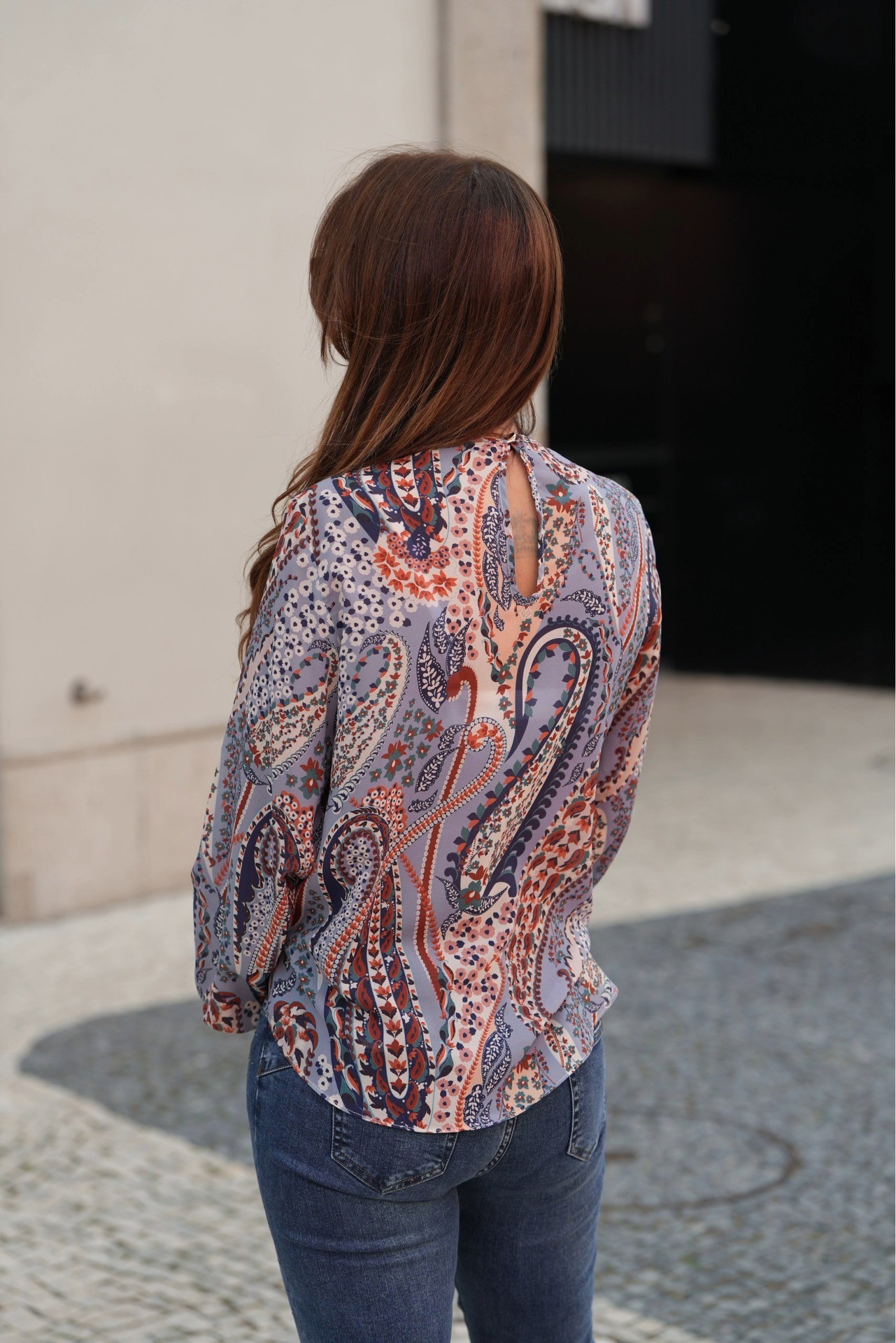 Túnica folhos na frente