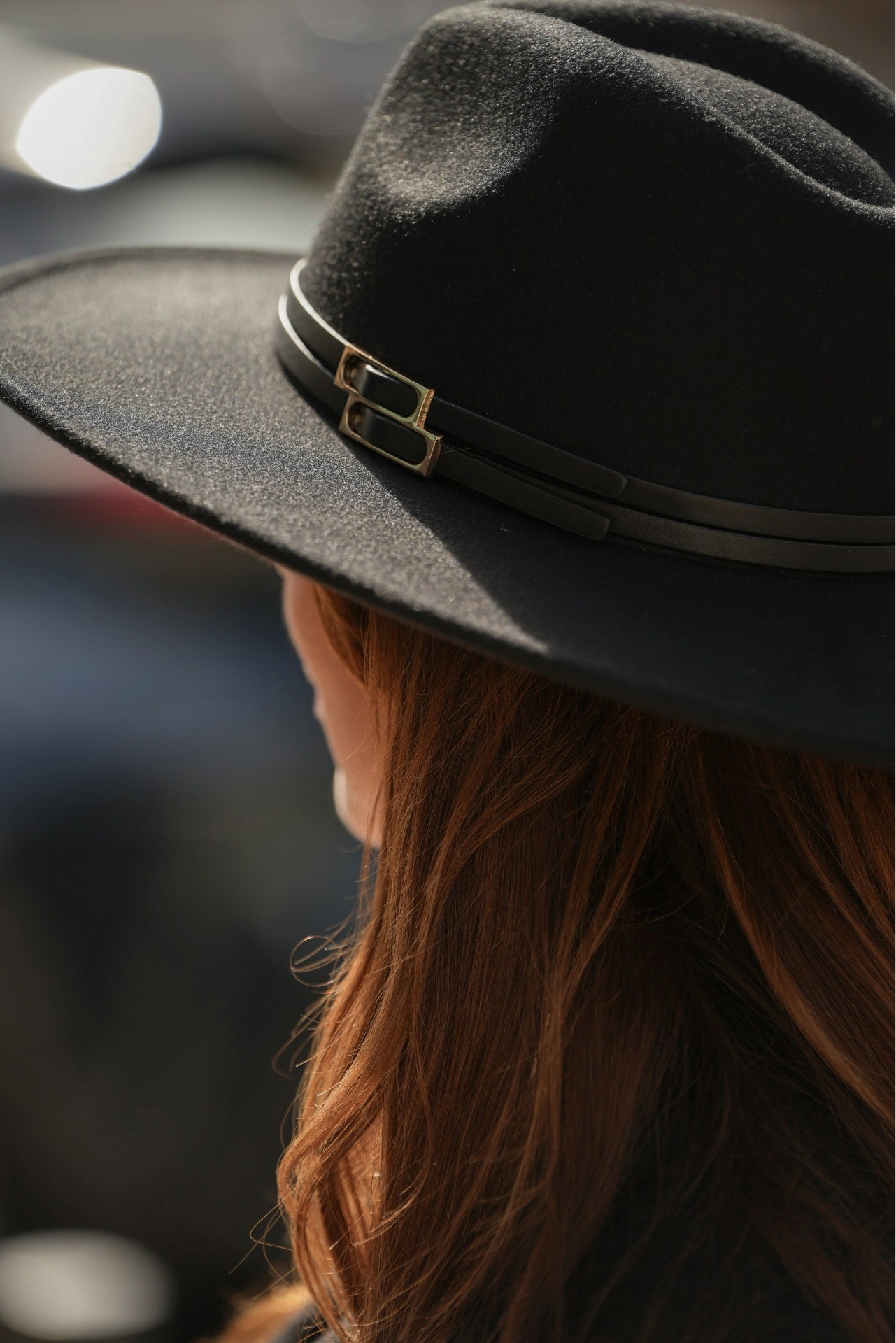 Hat with buckles