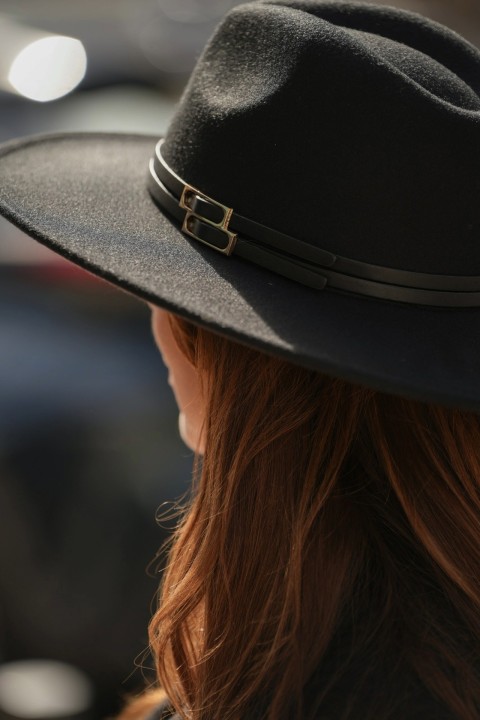 Hat with buckles