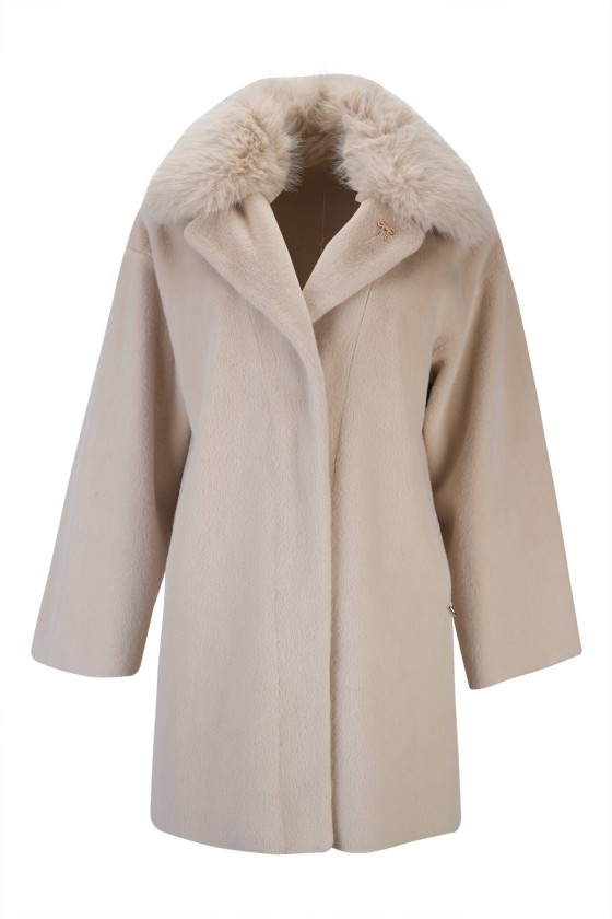Reversible fur coat
