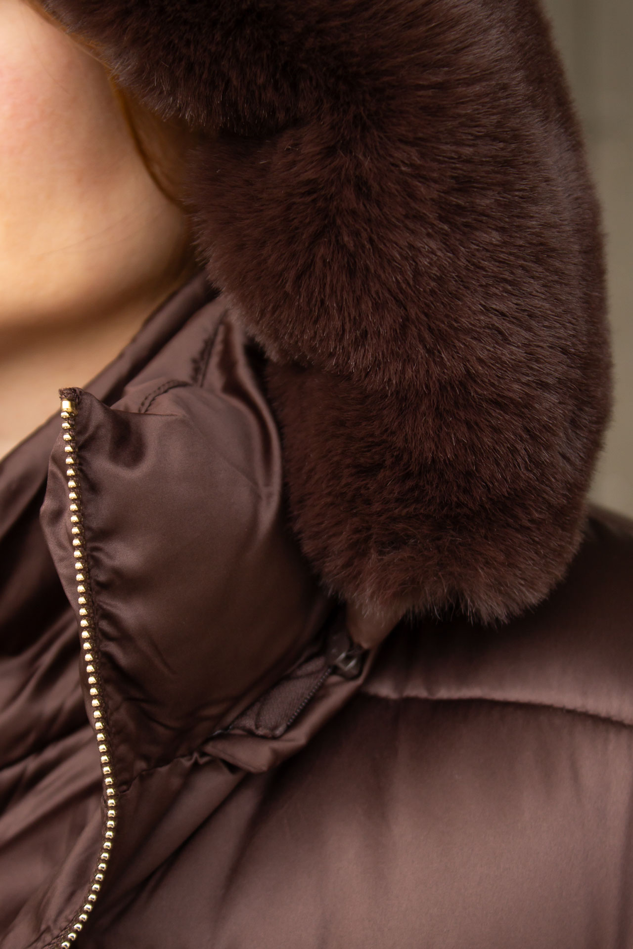 Quilted parka with detachable hood