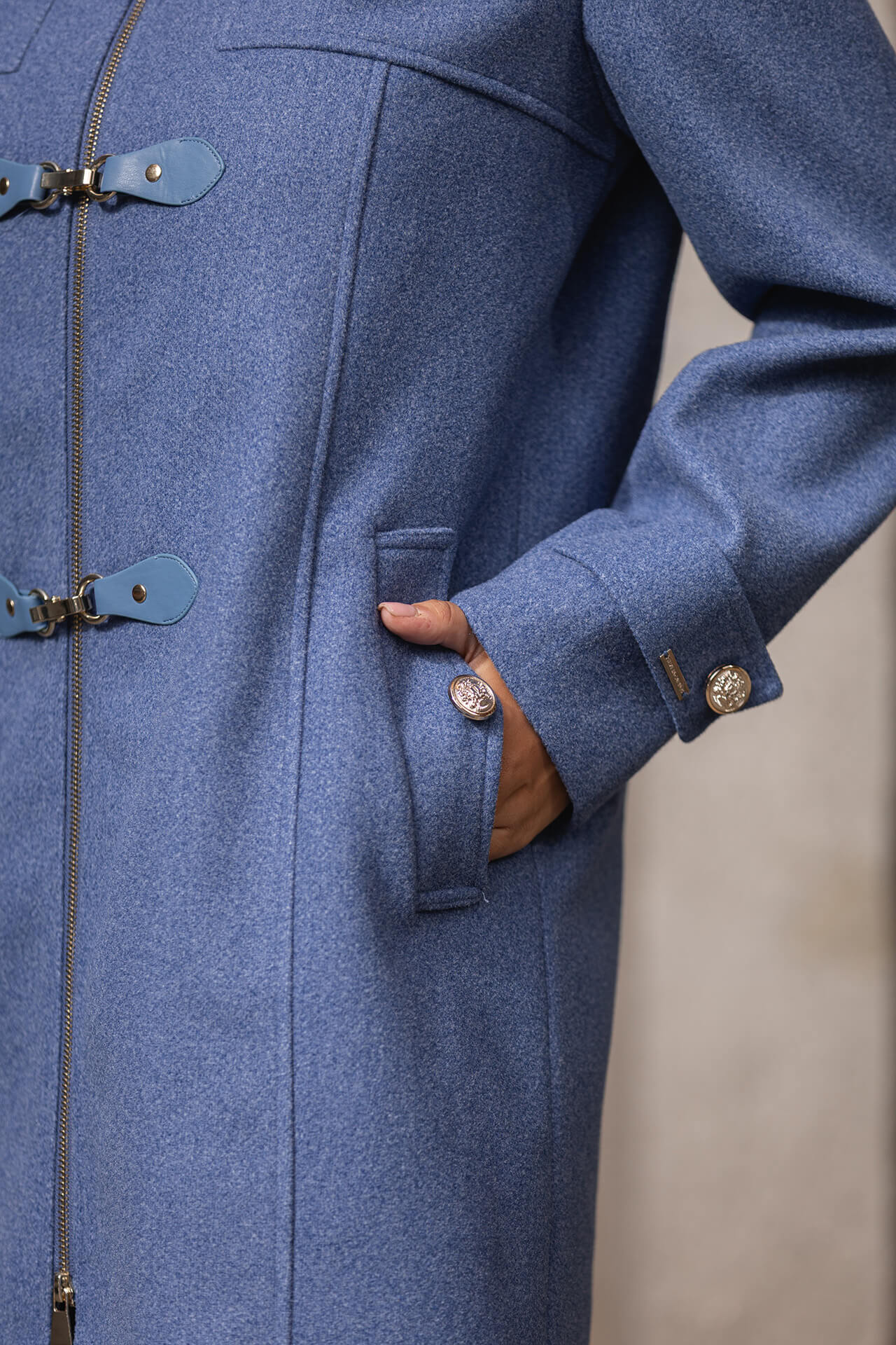 Anorak with detachable hood